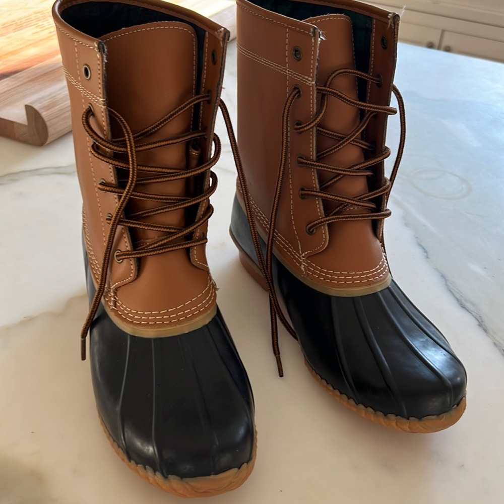 Women's Lands End Navy Duck Boots Size 8B